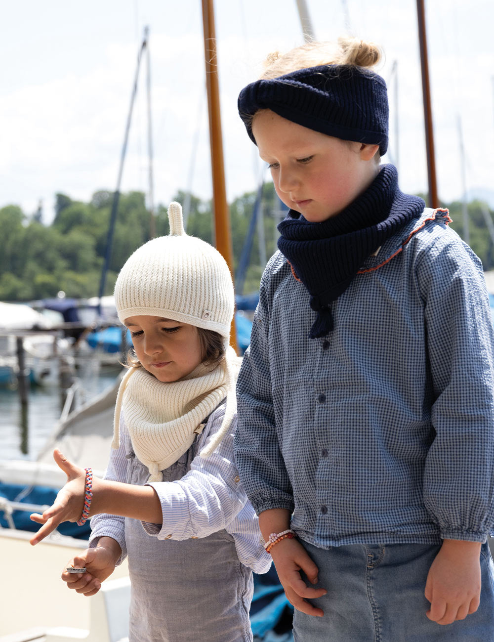 beanie-perlweiss-tragebild7_95ccc1bf-3010-4698-af09-e147e4b36735.jpg